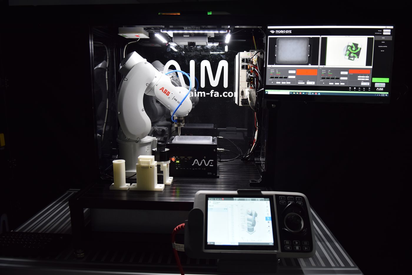 AimFactoryCore 통합 셀 — ABB 로봇 + AIVE 피더 + RoboEYE 비전