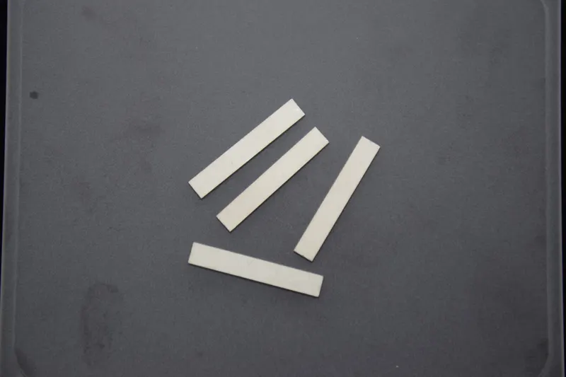 박판 스트립 — 36.2 × 5.7 × 0.9 mm